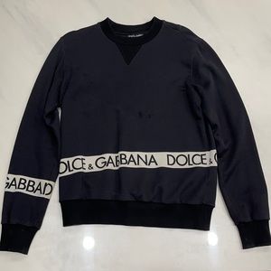 Authentic D&G logo sweater.